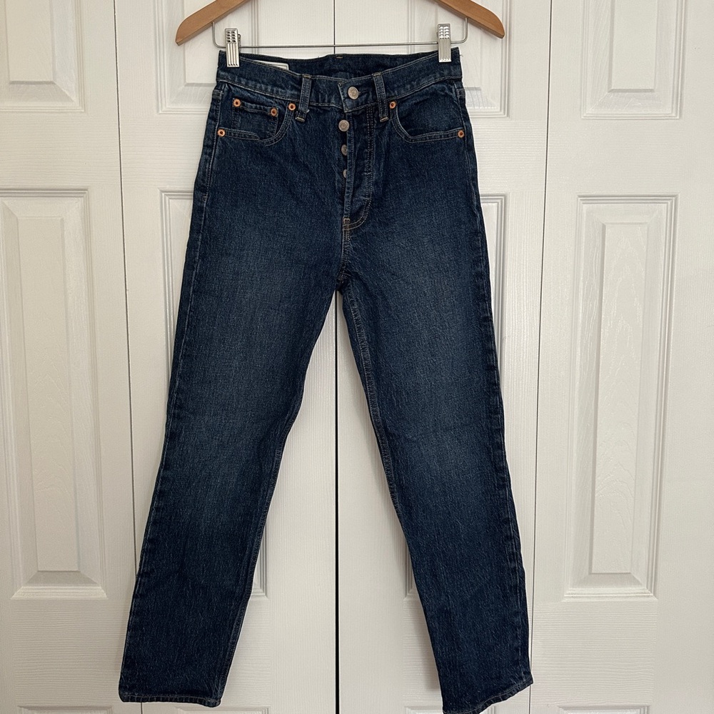 GAP Blue Straight Jeans Classic Style